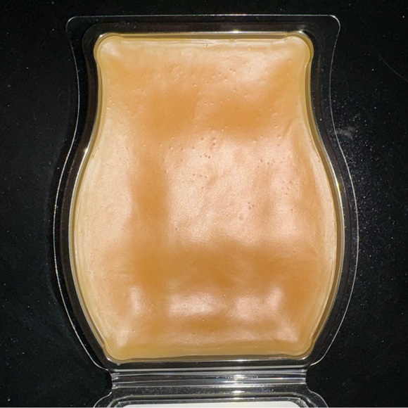 Scentsy Cutiepie Cupcake Wax Bar - Picture 4 of 4